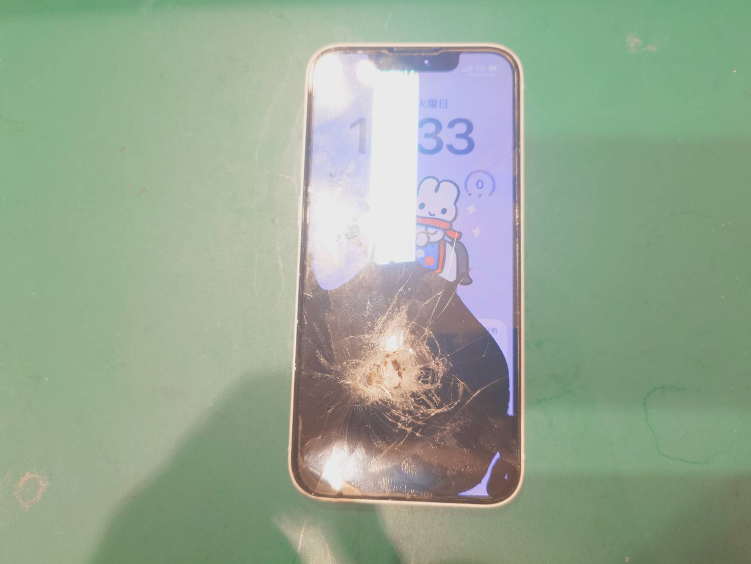 【目黒よりご来店】iPhone13miniの画面交換修理をさせていただきました！